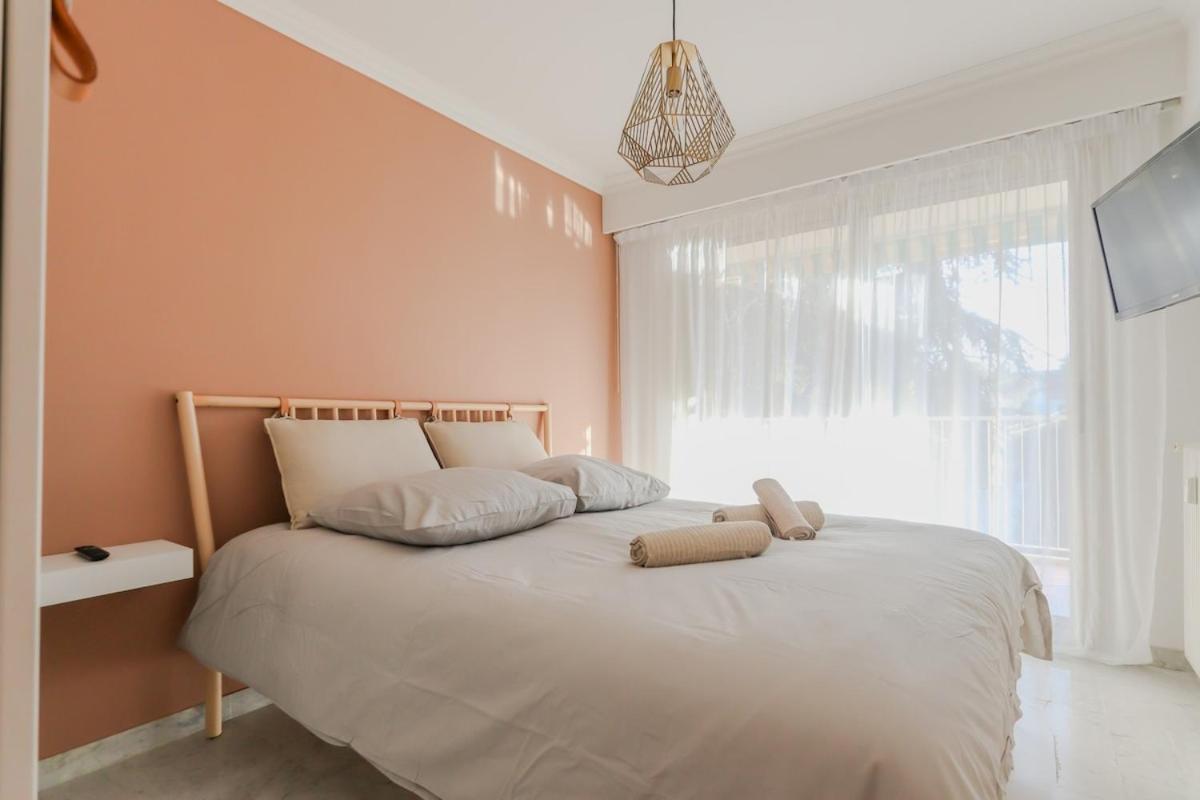 Appartement A Avec Terrasse Ensoleillee
